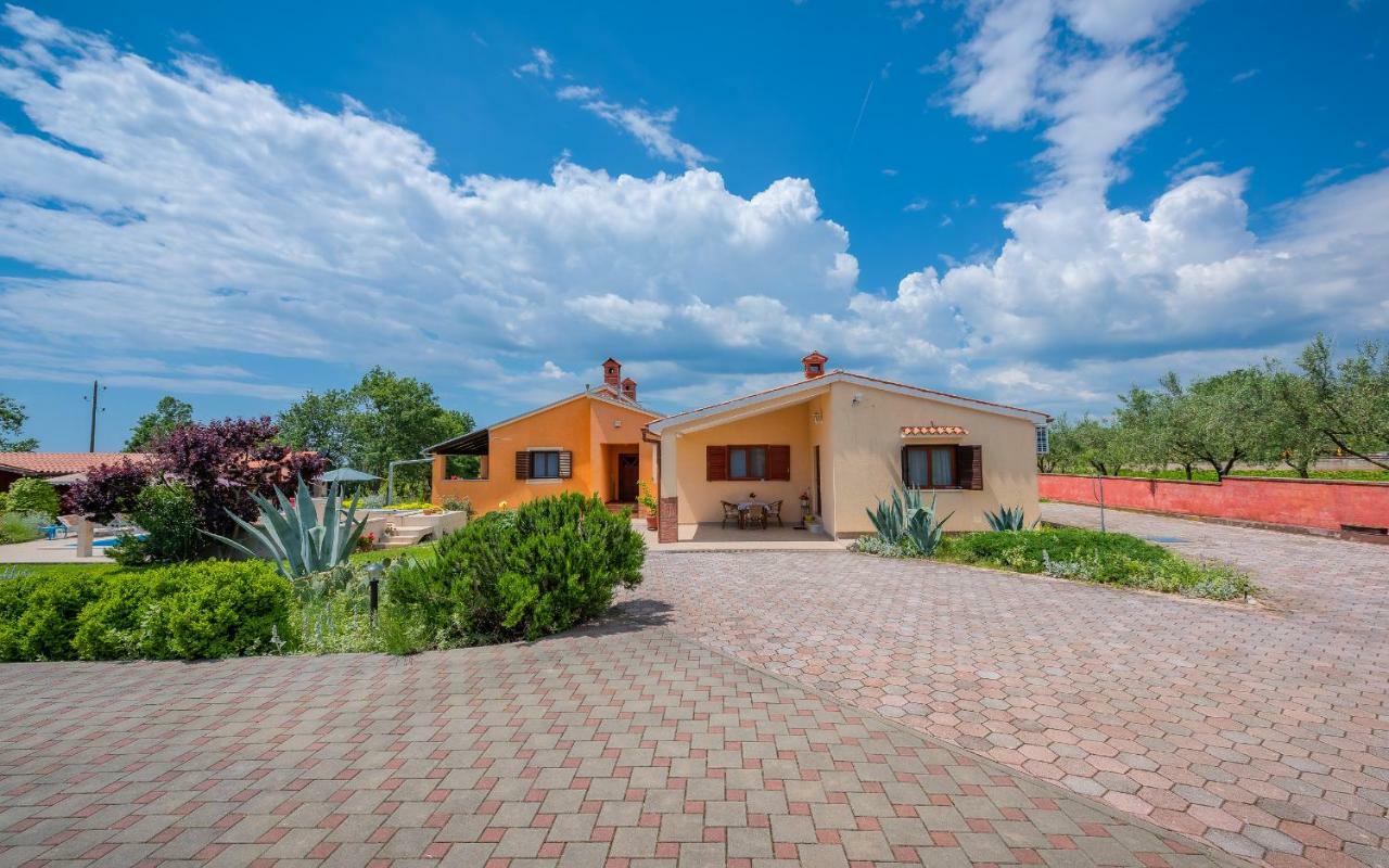 فيلا Hacienda Rosemary Muntić المظهر الخارجي الصورة