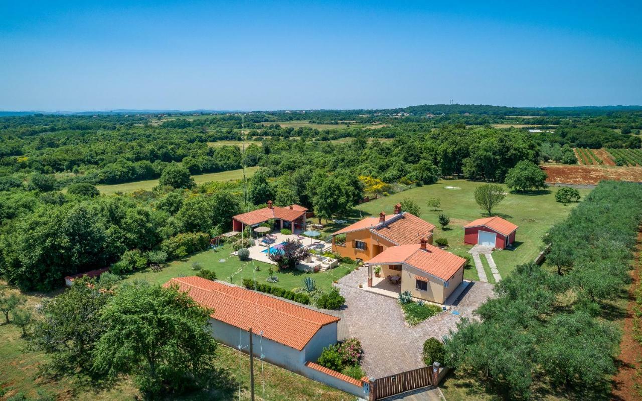 فيلا Hacienda Rosemary Muntić المظهر الخارجي الصورة