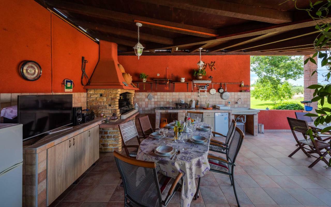 فيلا Hacienda Rosemary Muntić المظهر الخارجي الصورة