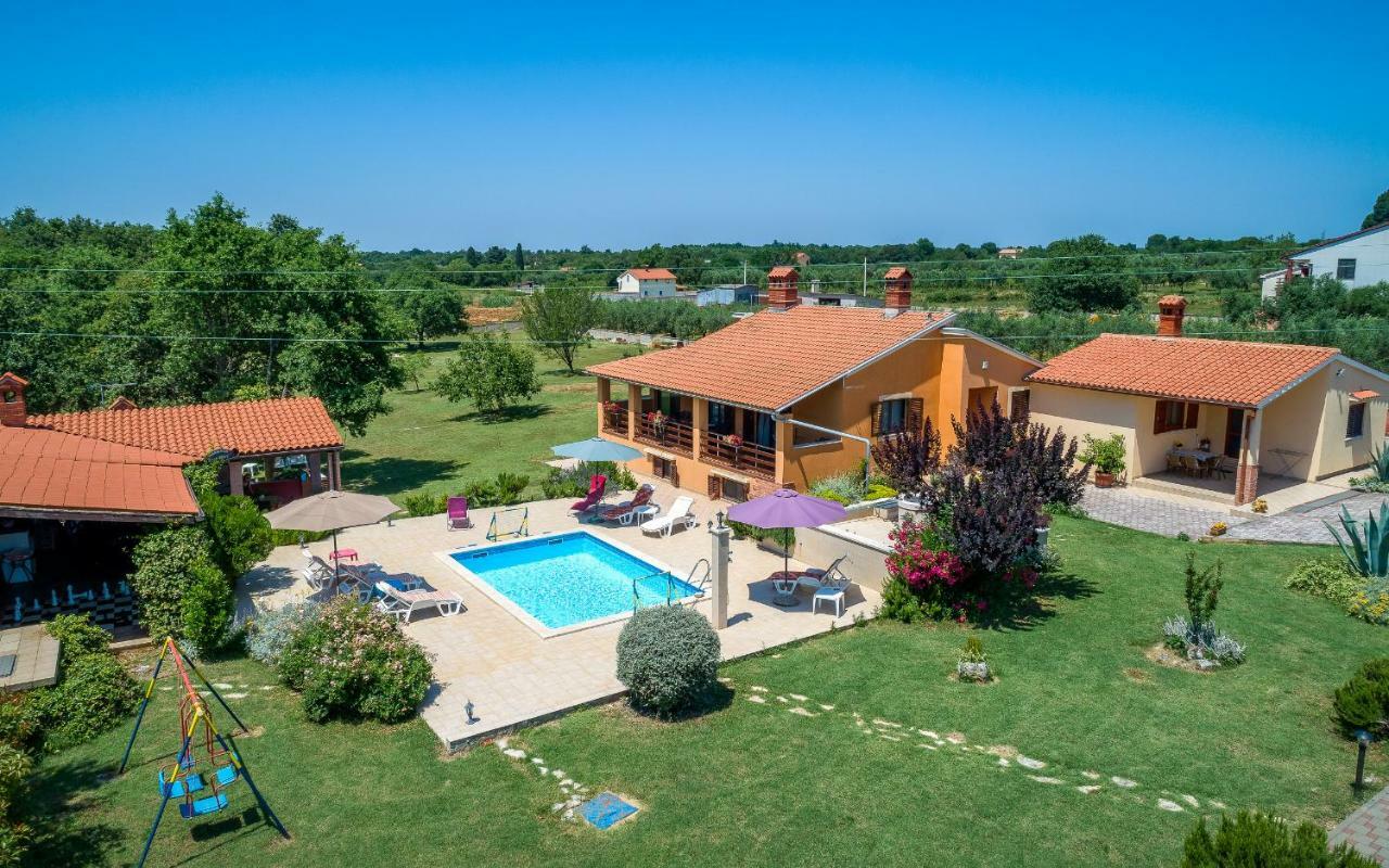 فيلا Hacienda Rosemary Muntić المظهر الخارجي الصورة